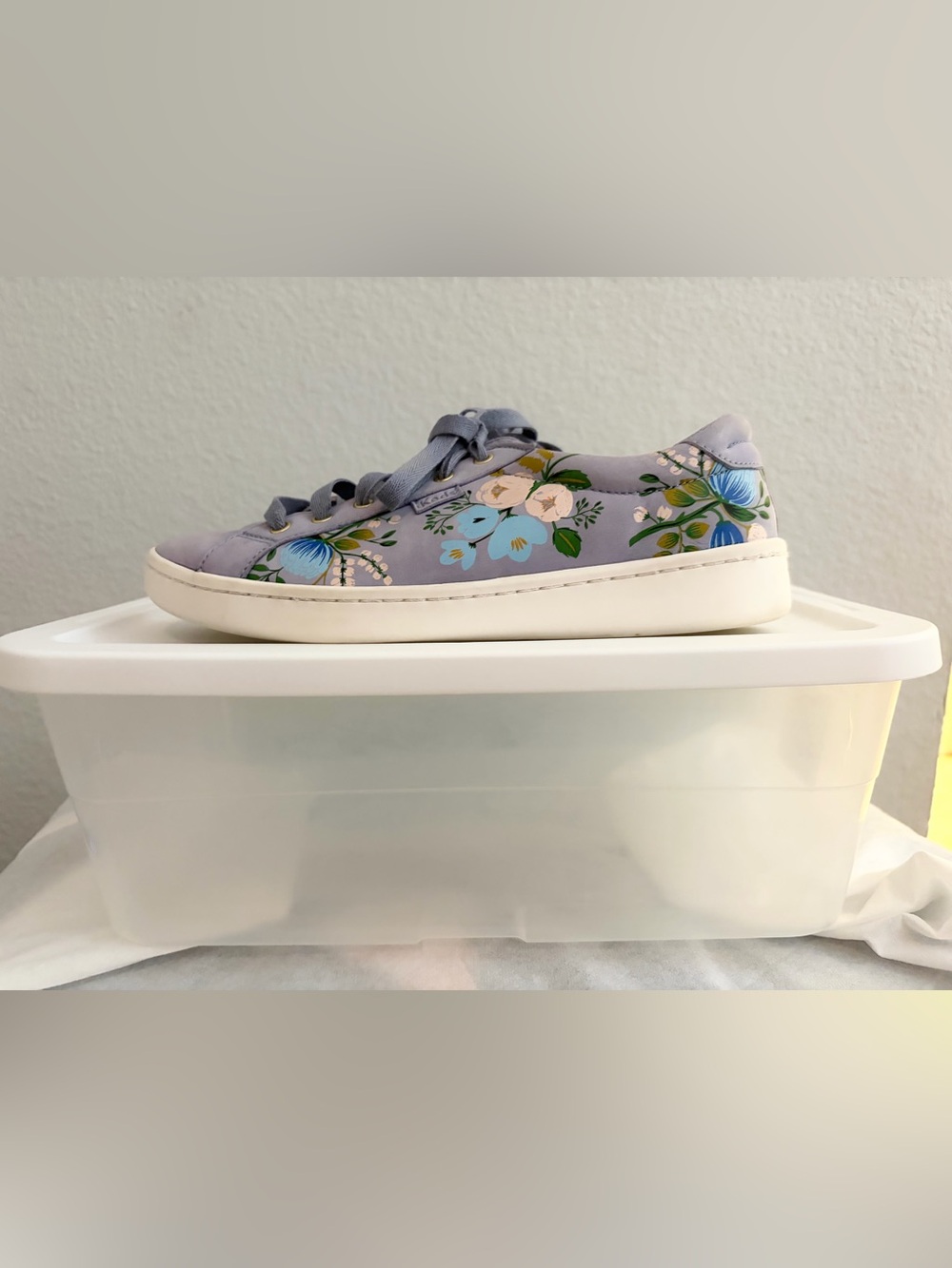EUC Keds x Rifle Paper Co. Ace Low-Top Leather Sneaker in Botanical/Forever Blue - Picture 6 of 11